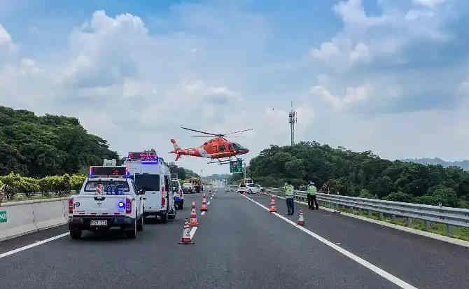 泗水高速公路汽车救援案例