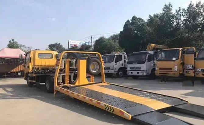 泗水汽车中途维修案例